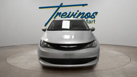More photos of 2023 Chrysler Voyager LX at Trevinos Auto Mart, TX