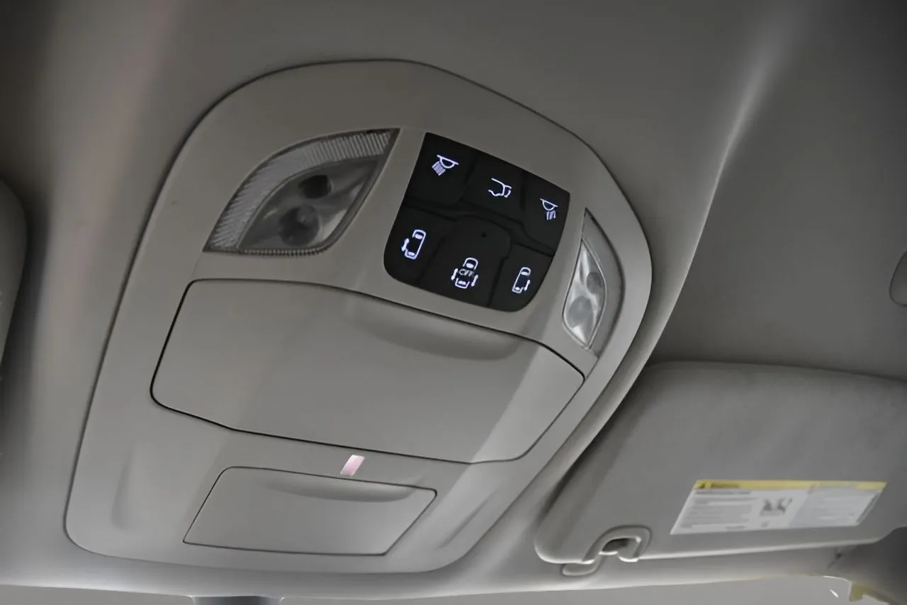 Chrysler Voyager photo 28