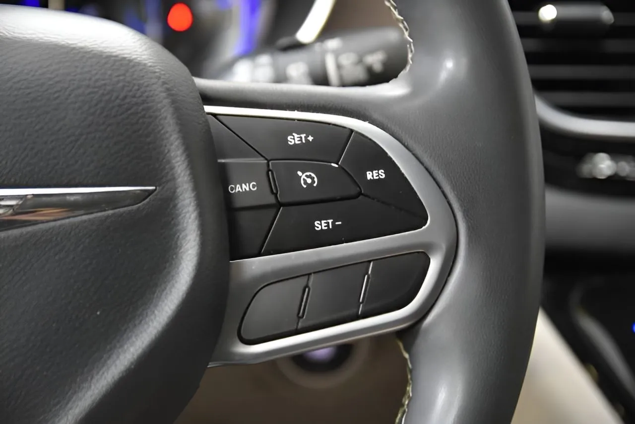 Chrysler Voyager photo 17