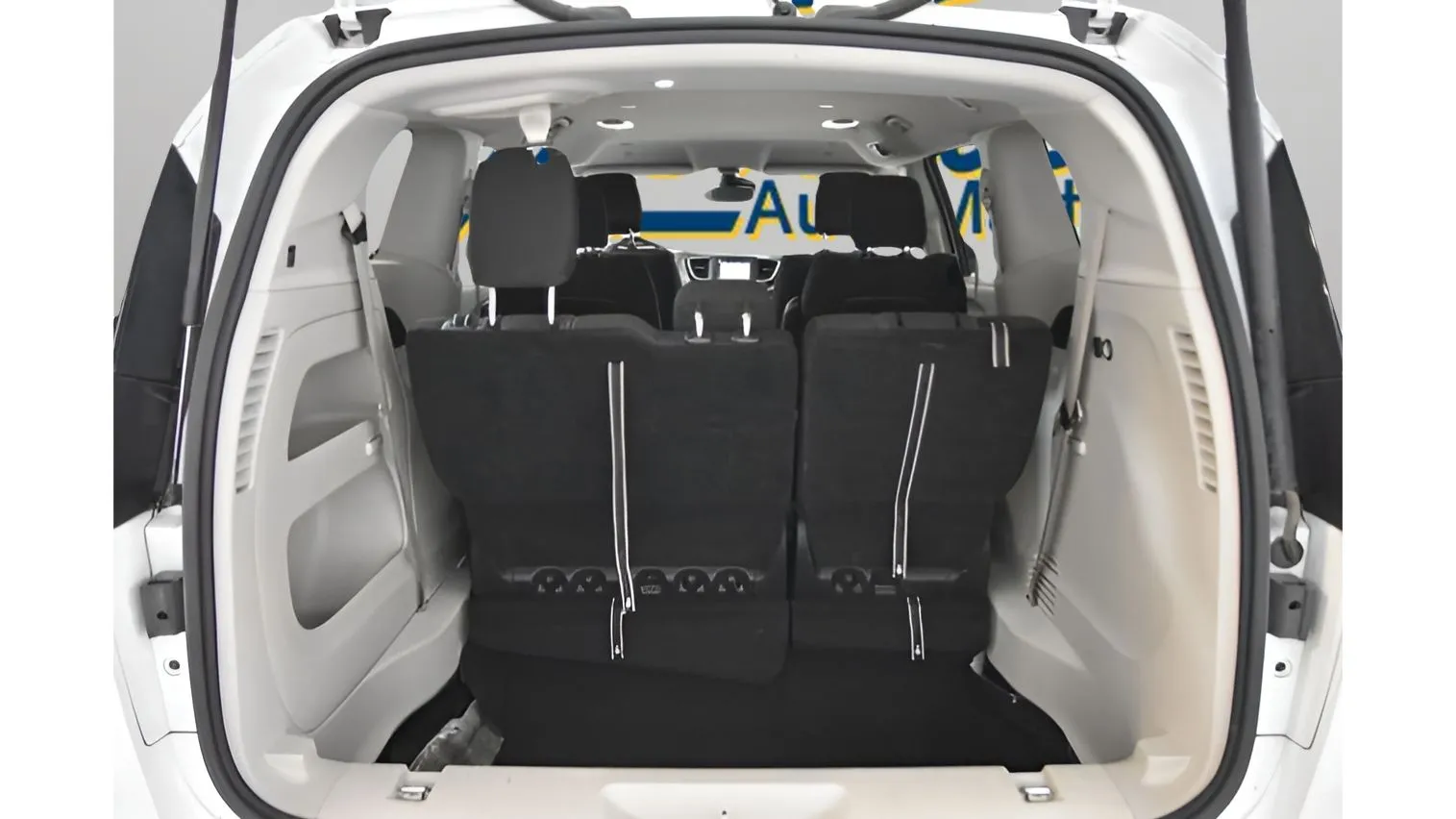 Chrysler Voyager photo 35