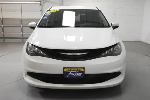 More photos of 2023 Chrysler Voyager LX at Trevinos Auto Mart, TX