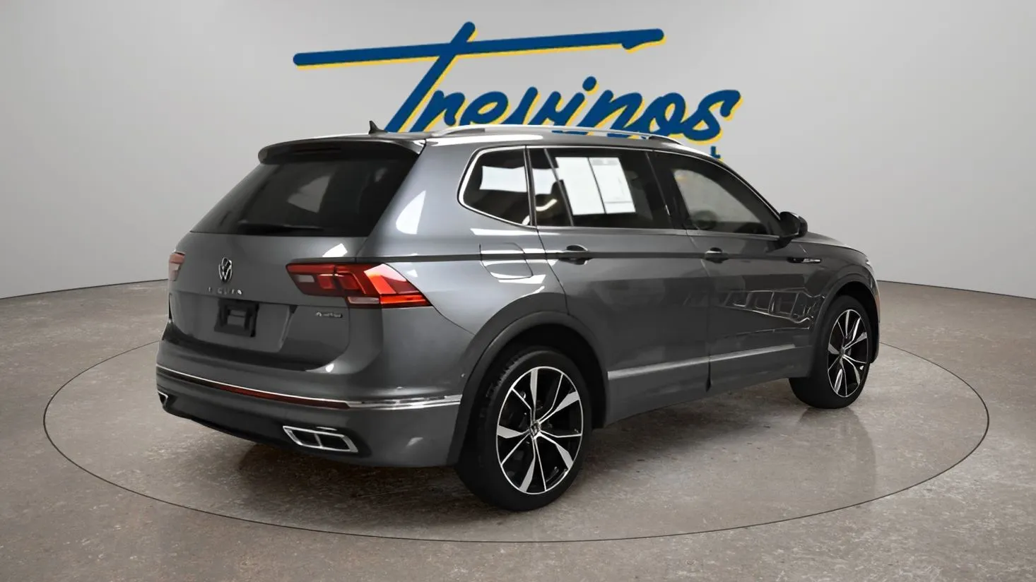 Volkswagen Tiguan photo 2