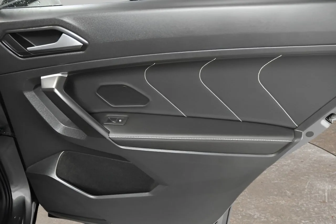 Volkswagen Tiguan photo 15