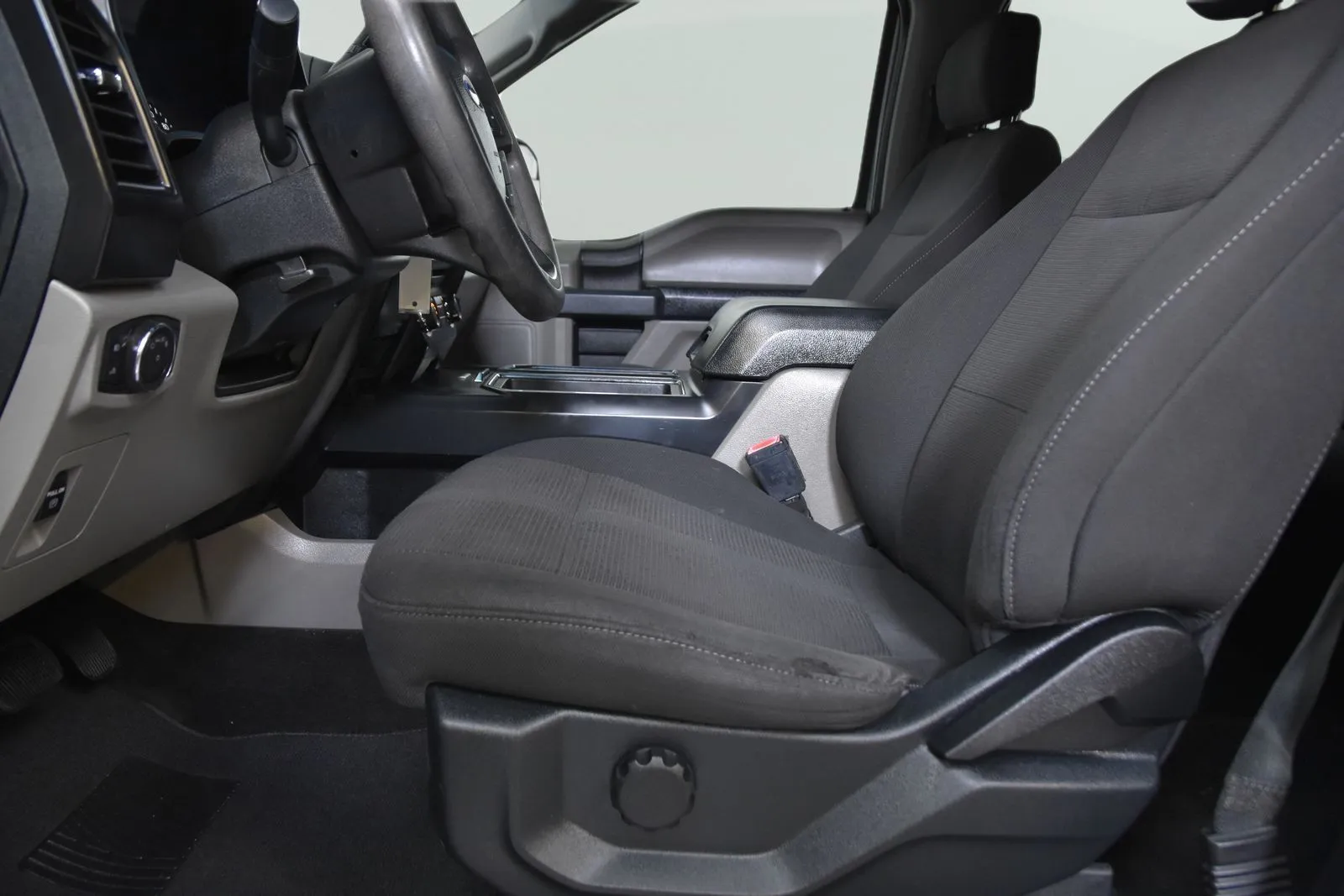 Ford F-150 photo 15