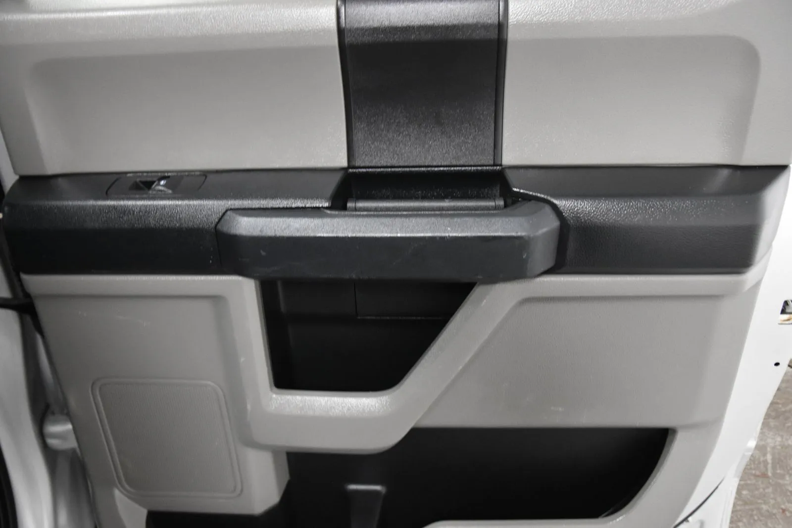 Ford F-150 photo 14