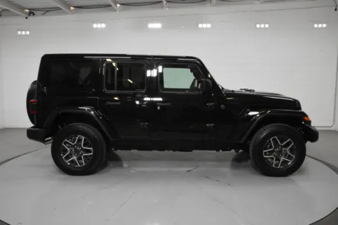 More photos of 2025 Jeep Wrangler Sahara at Trevinos Auto Mart, TX