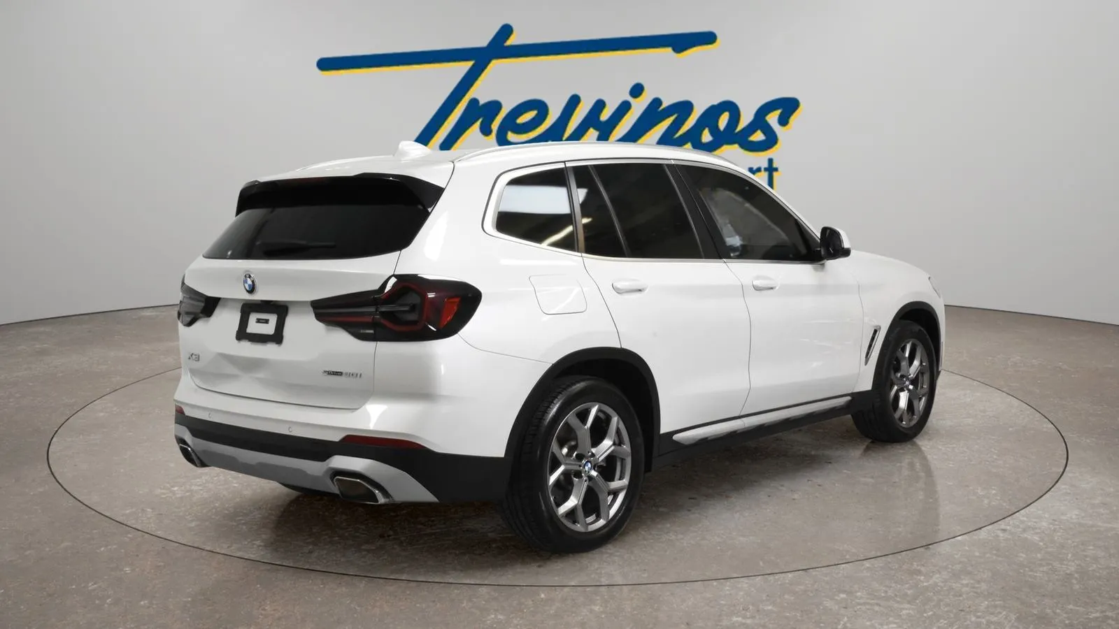 BMW X3 photo 2