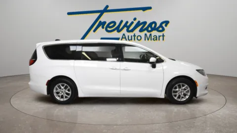 More photos of 2023 Chrysler Voyager LX at Trevinos Auto Mart, TX