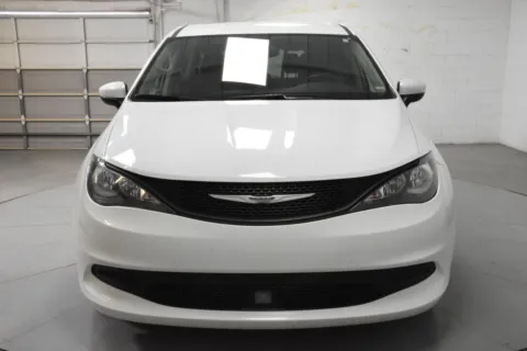 More photos of 2023 Chrysler Voyager LX at Trevinos Auto Mart, TX