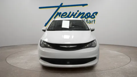 More photos of 2023 Chrysler Voyager LX at Trevinos Auto Mart, TX