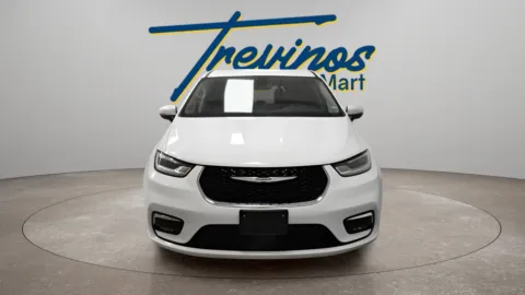 More photos of 2023 Chrysler Pacifica Touring L at Trevinos Auto Mart, TX