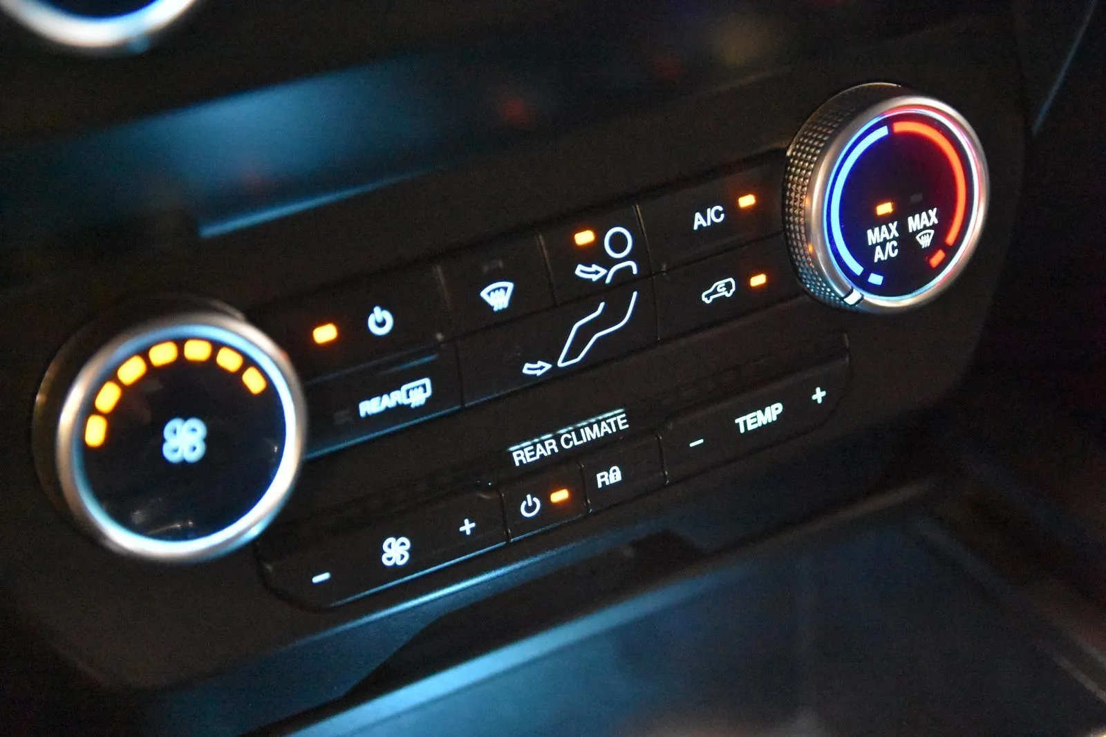 Ford Expedition photo 22