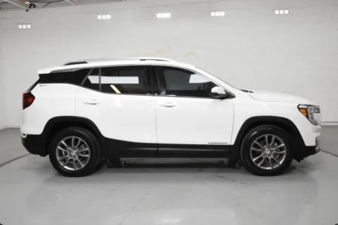 More photos of 2023 GMC Terrain SLT at Trevinos Auto Mart, TX