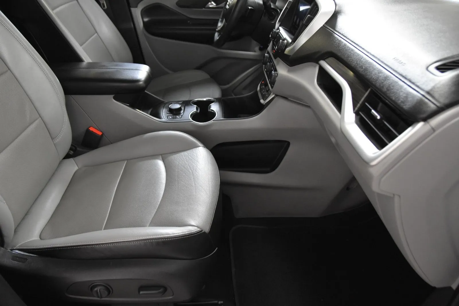 GMC Terrain photo 36