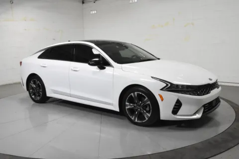 White 2021 Kia K5 EX for sale in McAllen, TX