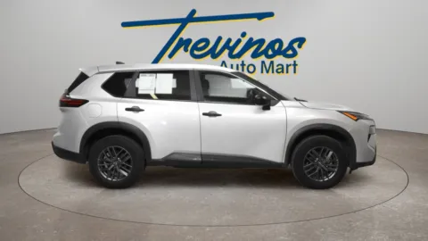 More photos of 2024 Nissan Rogue S at Trevinos Auto Mart, TX
