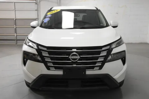 More photos of 2024 Nissan Rogue SV at Trevinos Auto Mart, TX