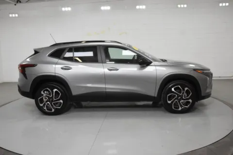 More photos of 2024 Chevrolet Trax 2RS at Trevinos Auto Mart, TX