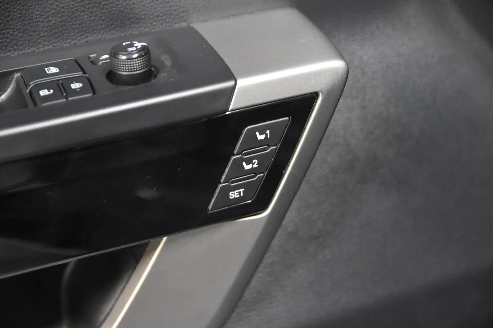Toyota Tundra photo 11