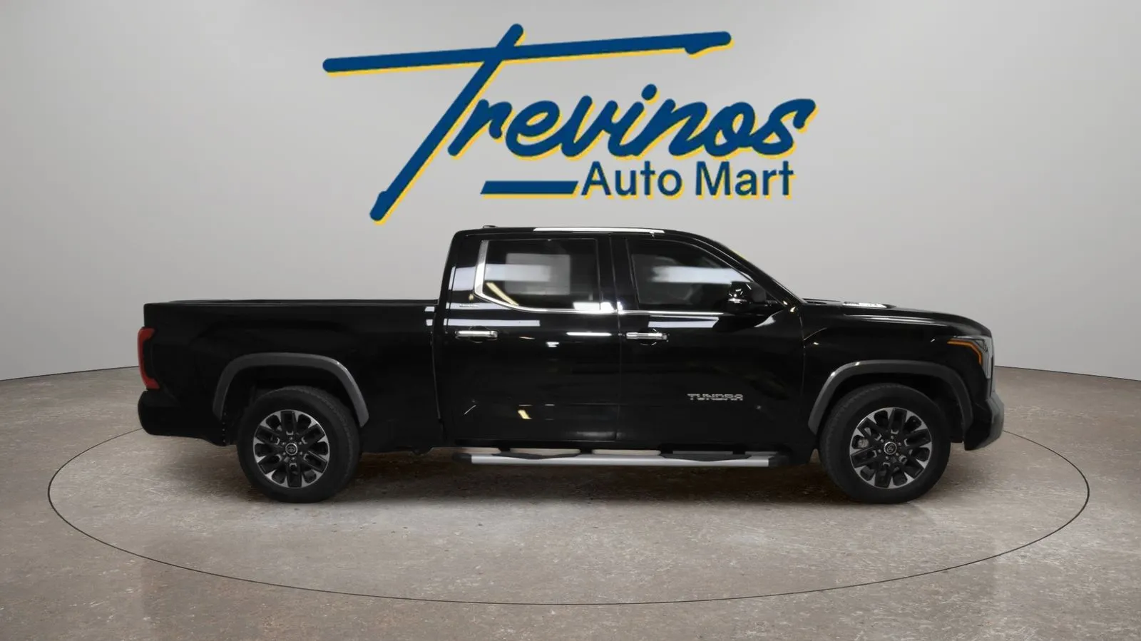 Toyota Tundra photo 4