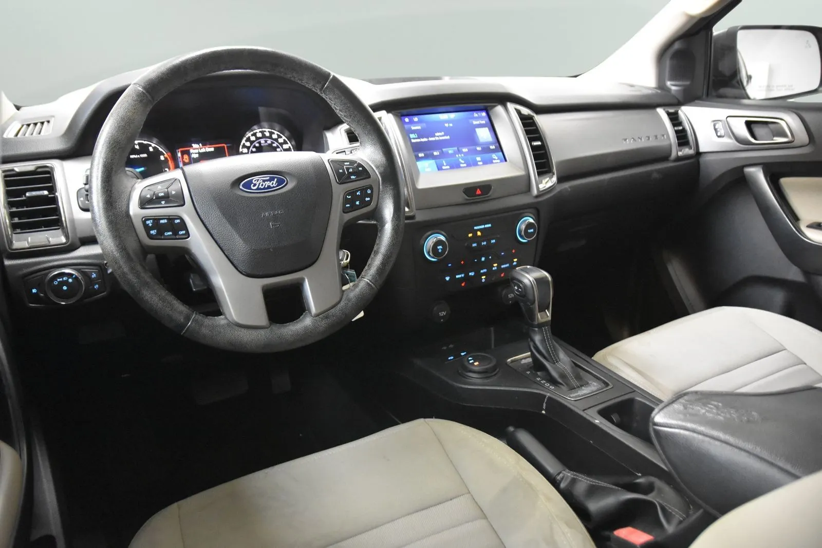 Ford Ranger photo 29
