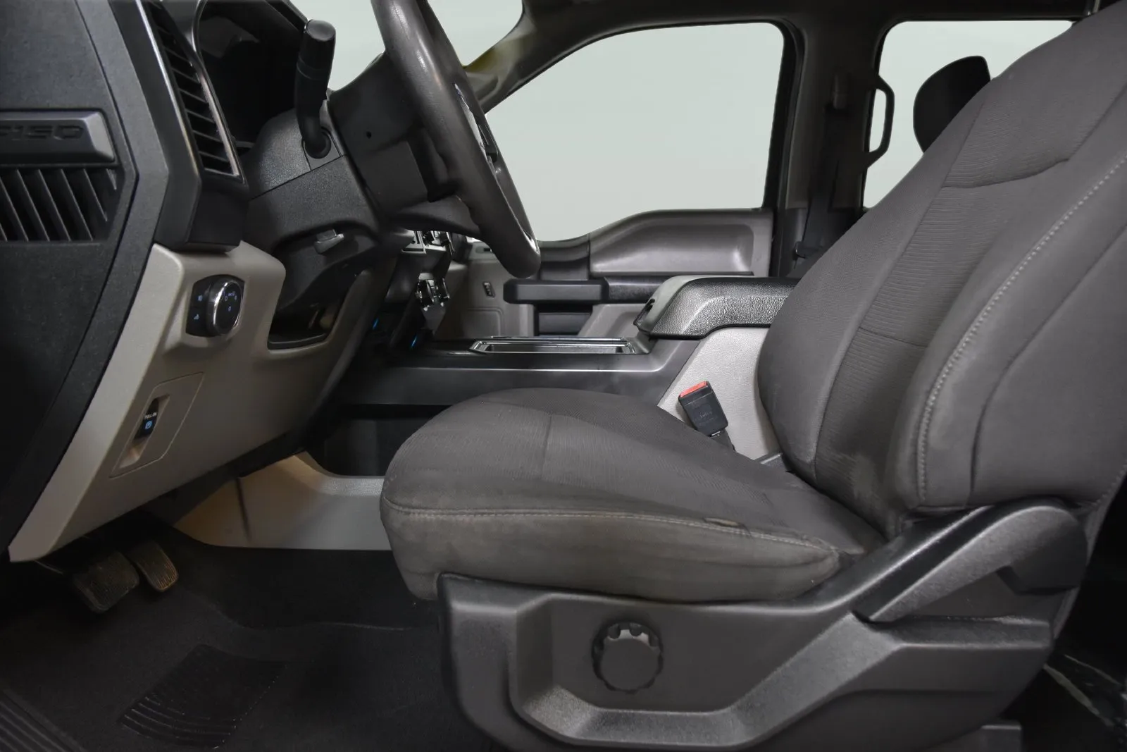Ford F-150 photo 13