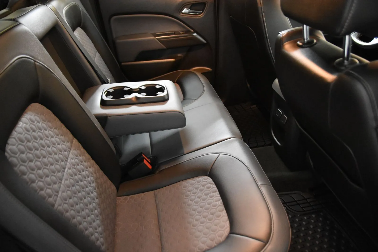 Chevrolet Colorado photo 33