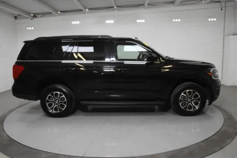 More photos of 2024 Ford Expedition XLT at Trevinos Auto Mart, TX