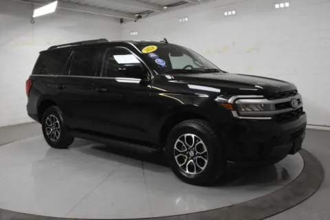 Black 2024 Ford Expedition XLT for sale in McAllen, TX
