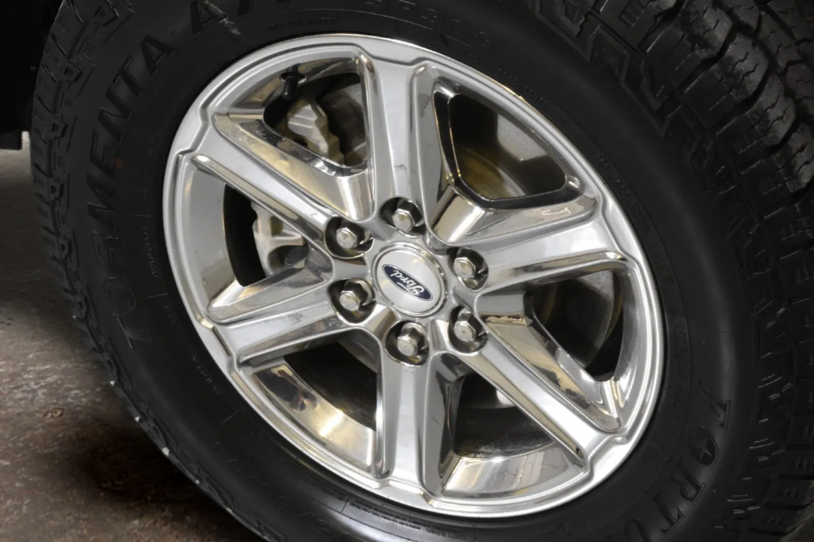 Ford F-150 photo 6