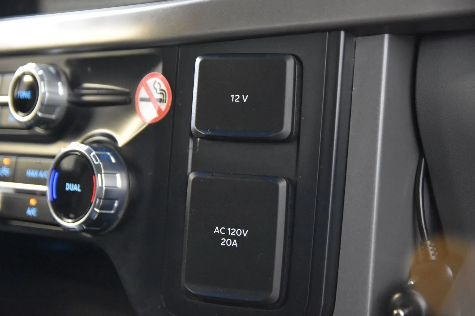 Ford F-150 photo 30