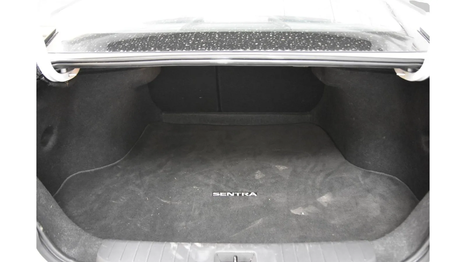 Nissan Sentra photo 30