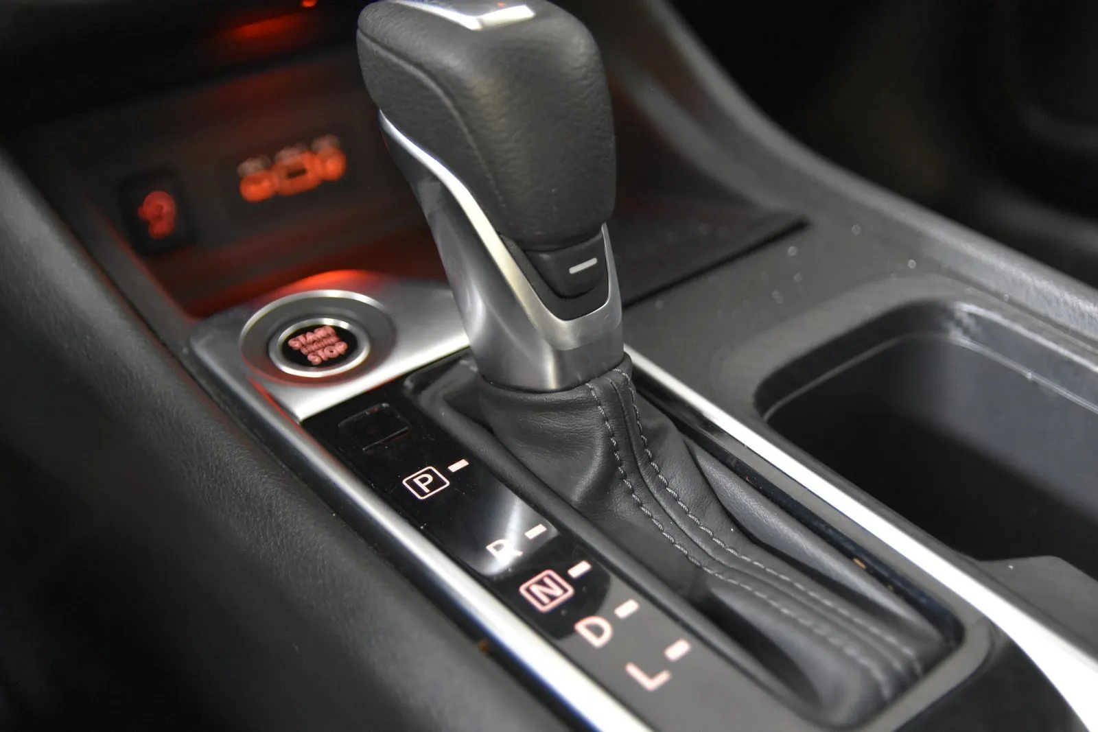 Nissan Sentra photo 23