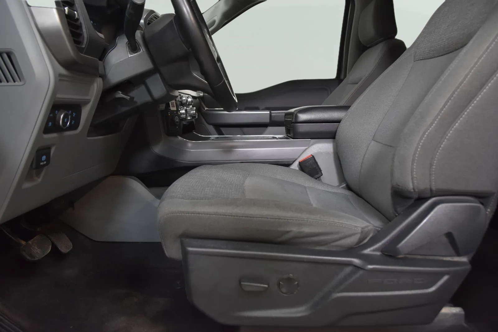 Ford F-150 photo 10