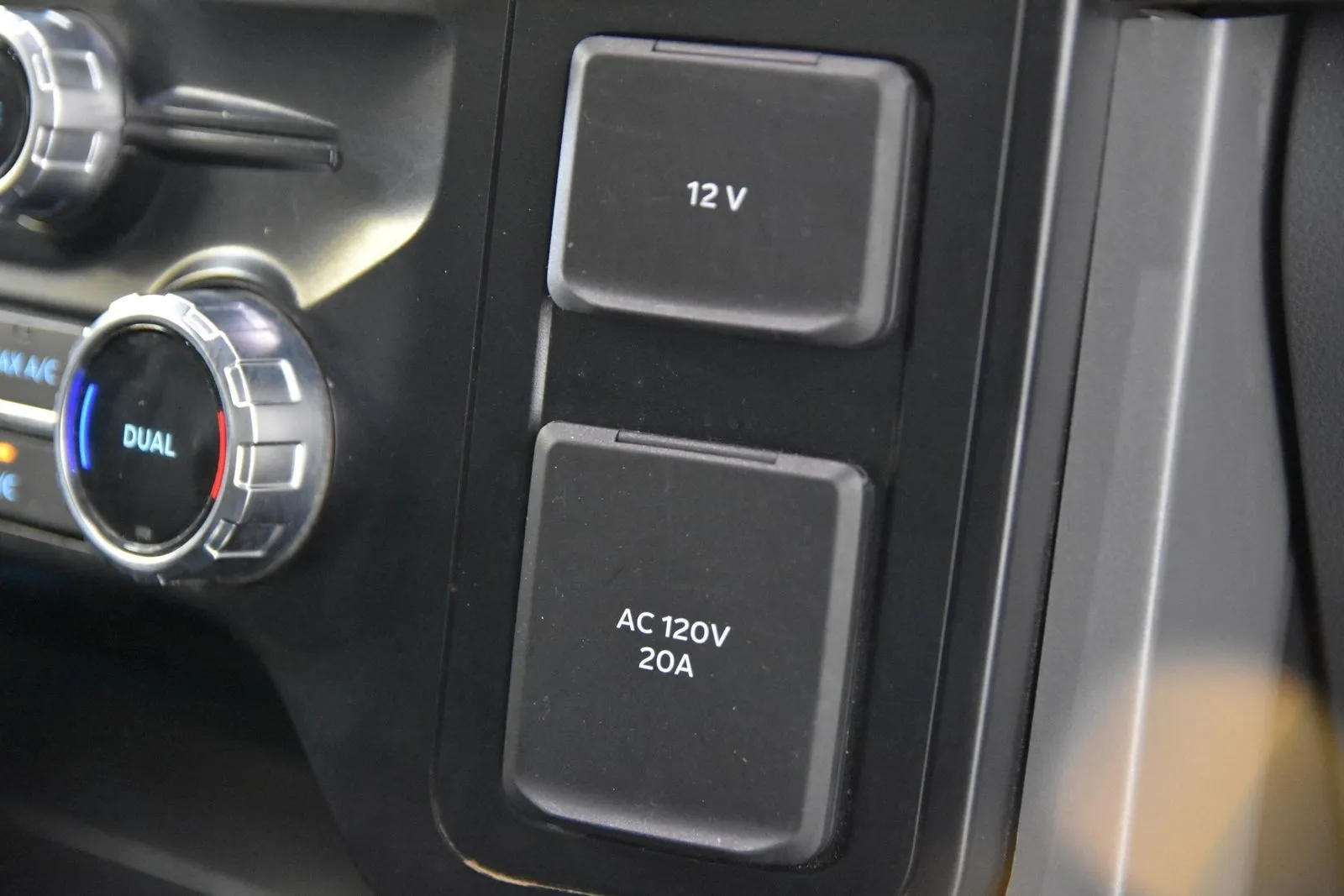 Ford F-150 photo 27