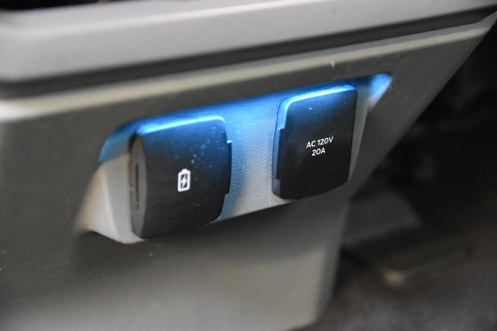 Ford F-150 photo 25