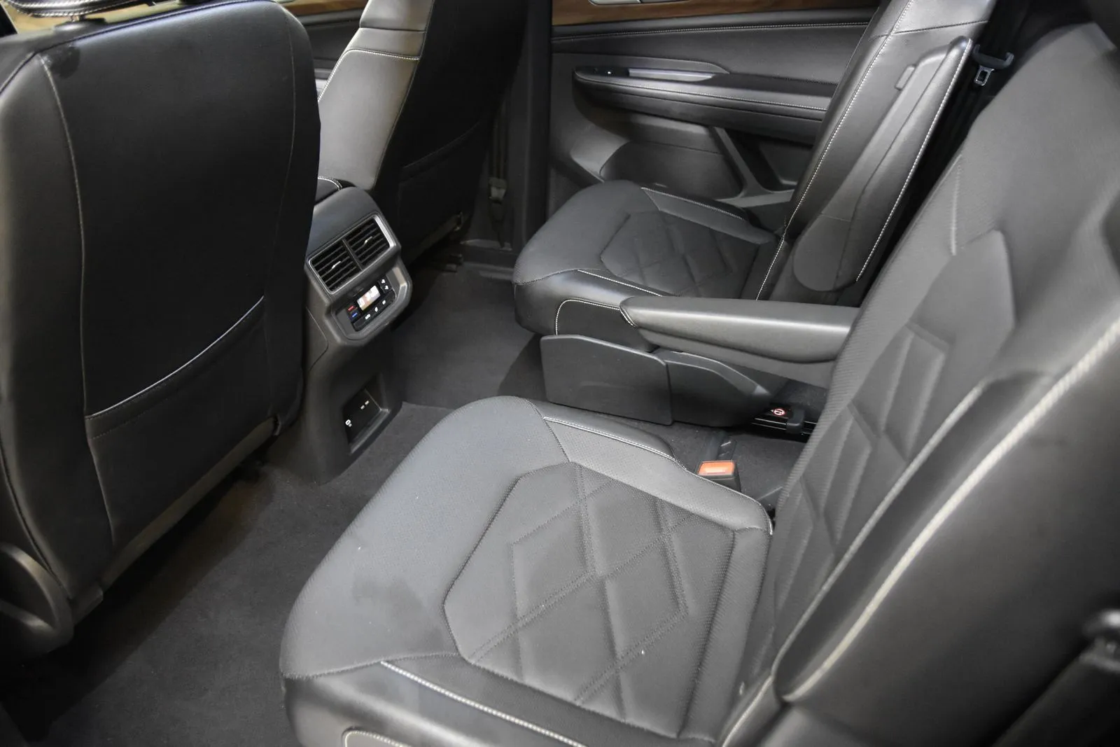 Volkswagen Atlas photo 27