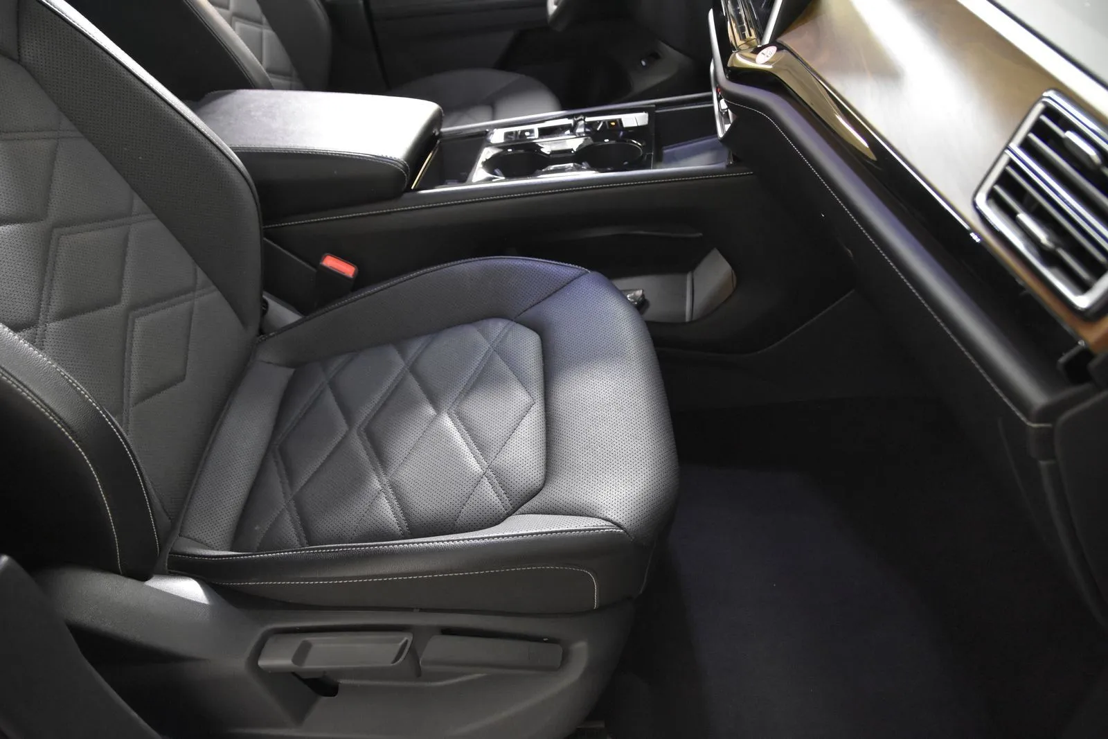 Volkswagen Atlas photo 31