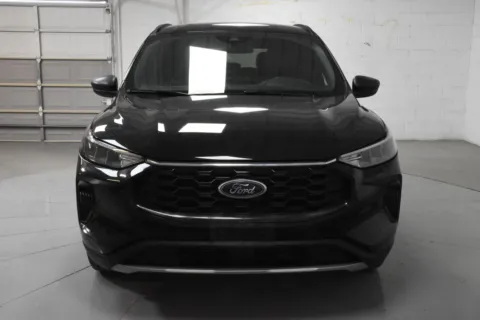 More photos of 2025 Ford Escape ST-Line at Trevinos Auto Mart, TX