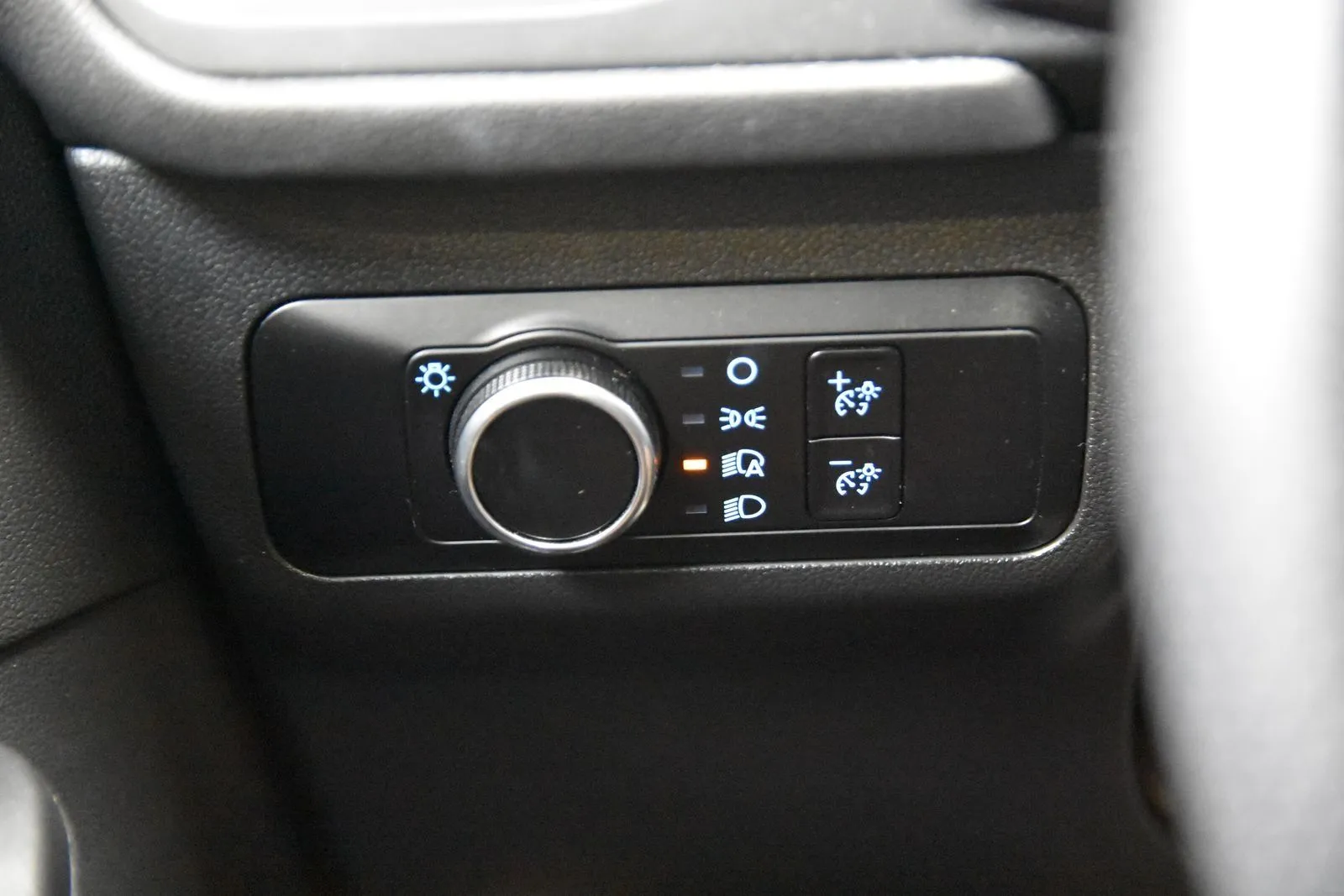 Ford Escape photo 18