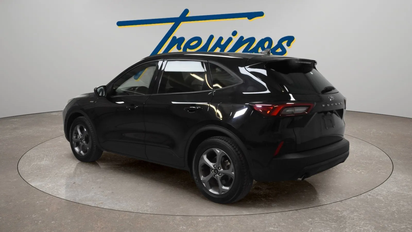 Ford Escape photo 9