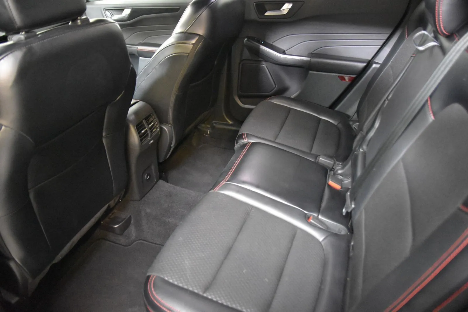 Ford Escape photo 28