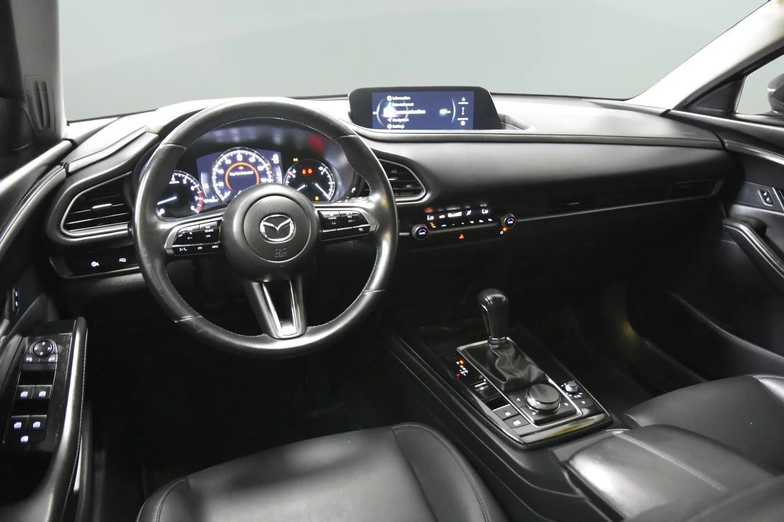 Mazda CX-30 photo 29