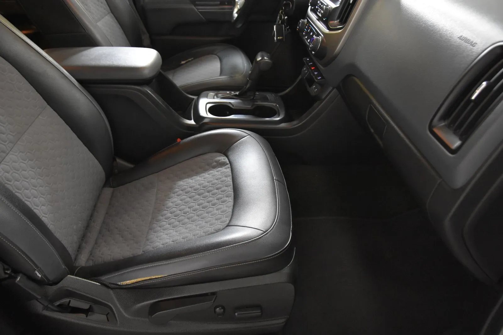 Chevrolet Colorado photo 31