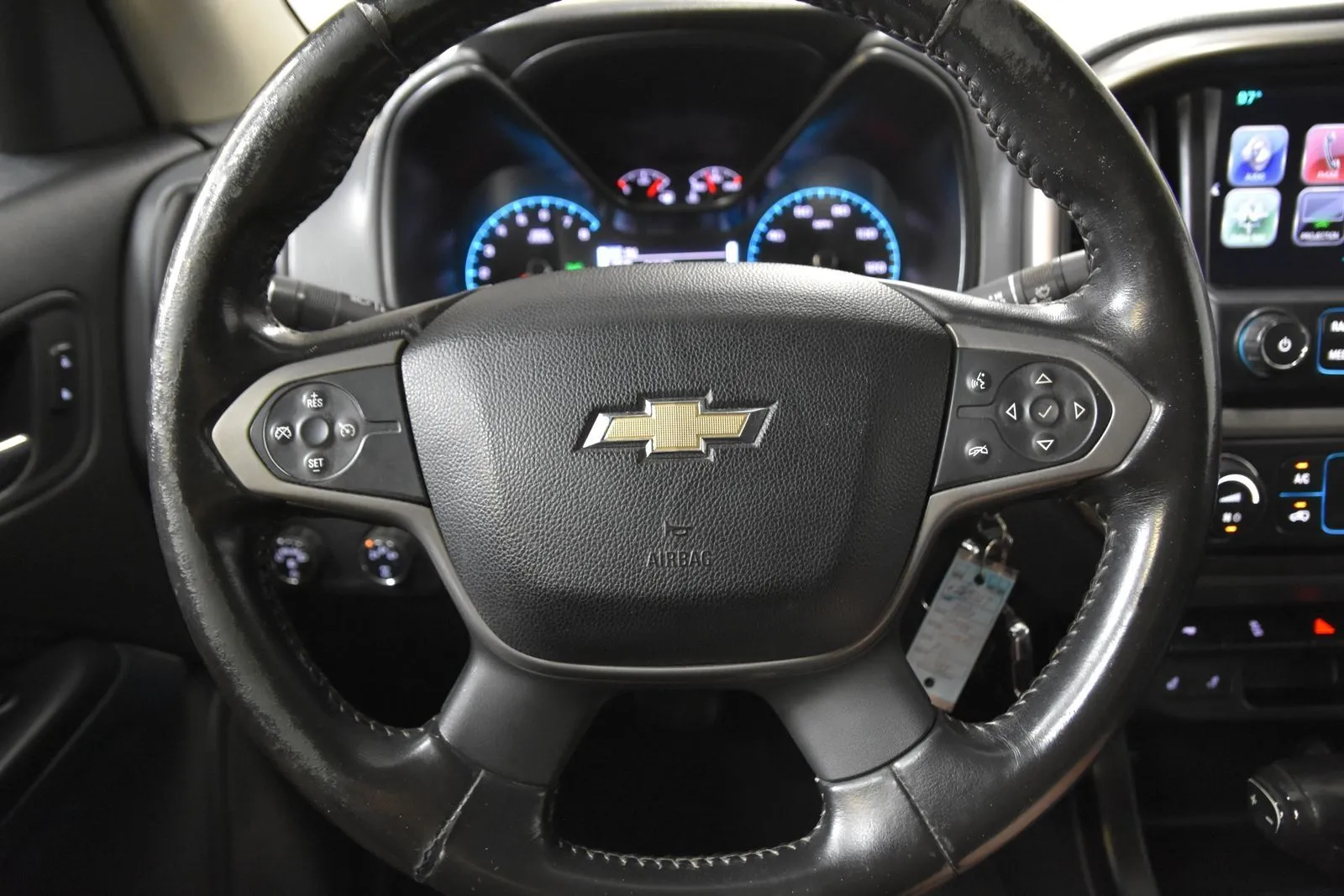 Chevrolet Colorado photo 14