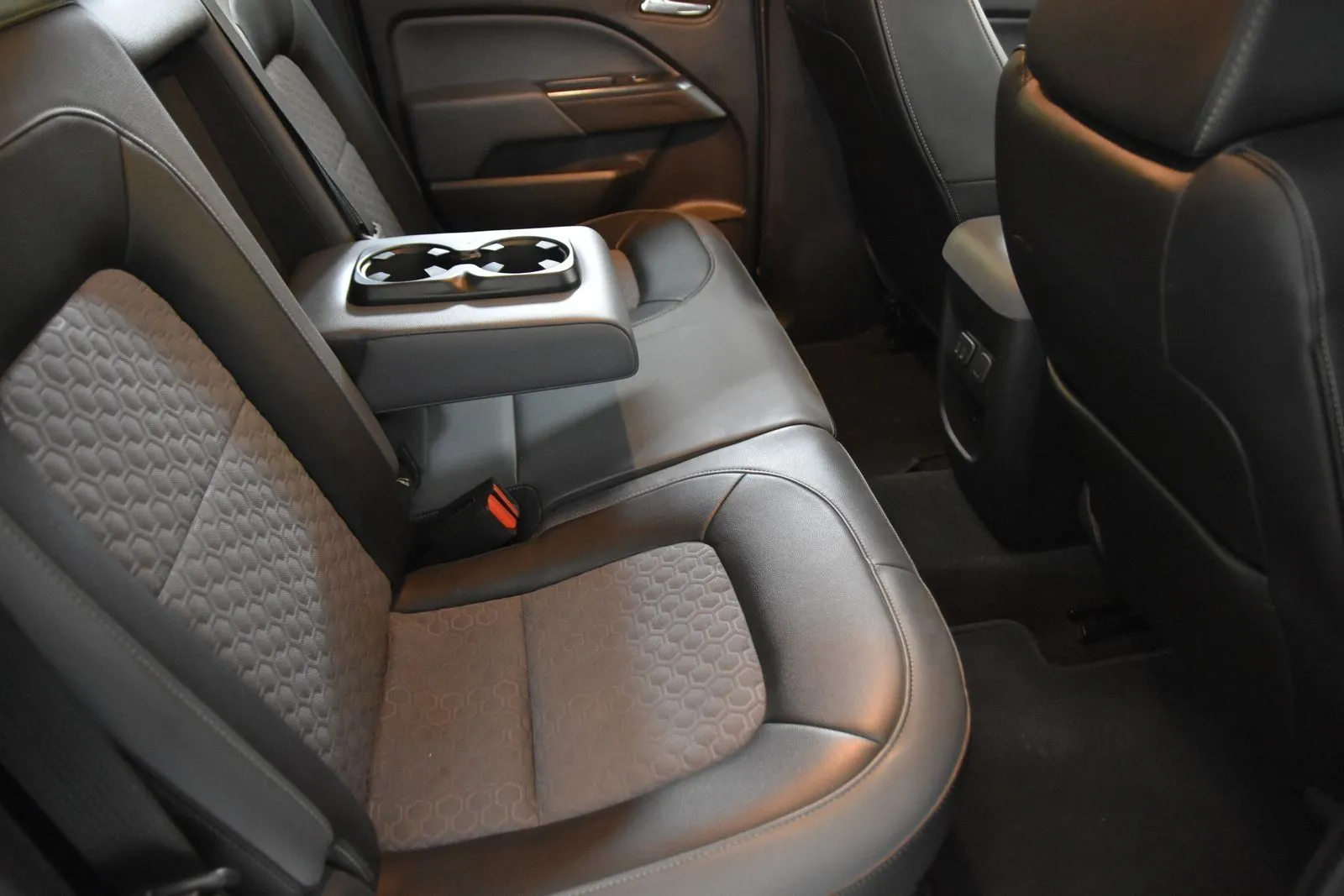 Chevrolet Colorado photo 32