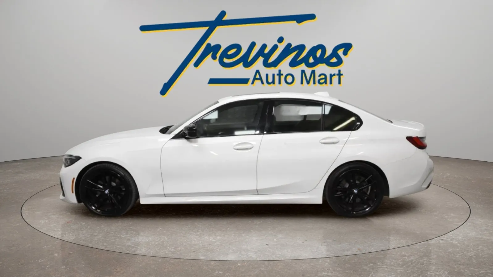 BMW 3 Series photo 11