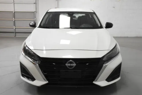 More photos of 2024 Nissan Altima 2.5 SV at Trevinos Auto Mart, TX