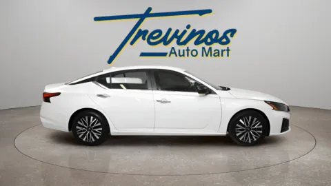 More photos of 2024 Nissan Altima 2.5 SV at Trevinos Auto Mart, TX