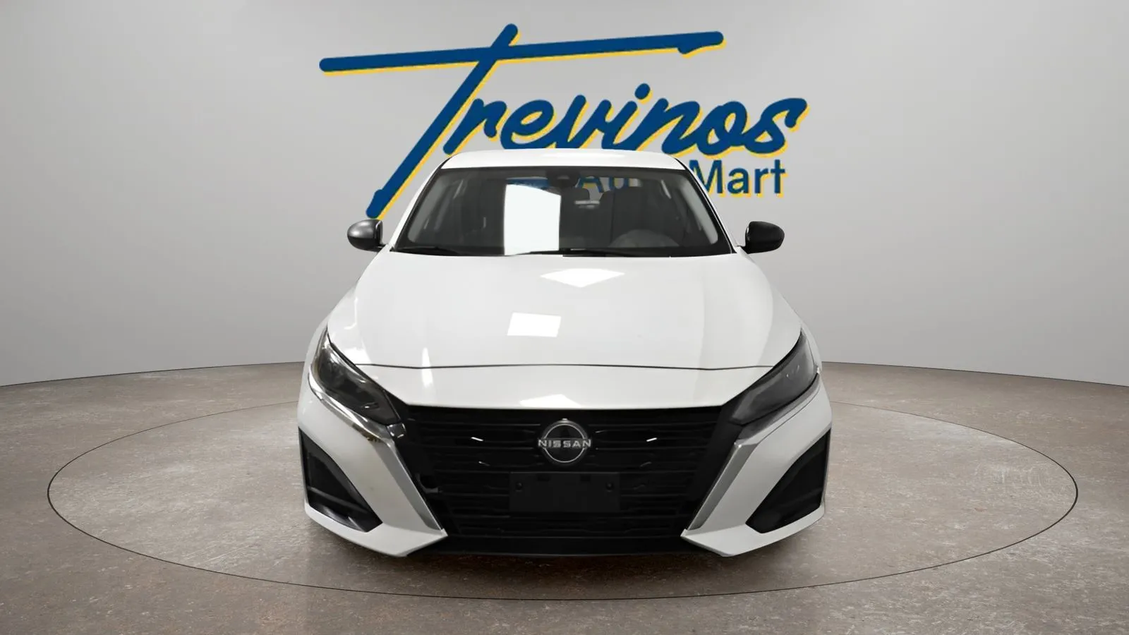 Nissan Altima photo 4